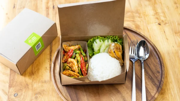 DeeCatering รับจัดเลี้ยงอาหารกล่อง meal box