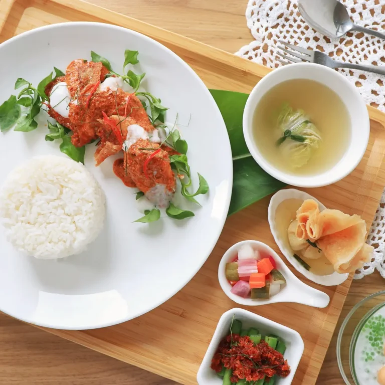 DeeCatering รับจัดเลี้ยงอาหาร Tray set menu